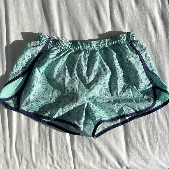 Under Armour Shorts with Lining - teal & navy - Picture 1 of 7